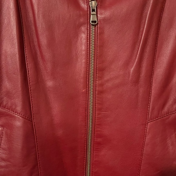Danier - Genuine red leather jacket - Picture 5 of 6